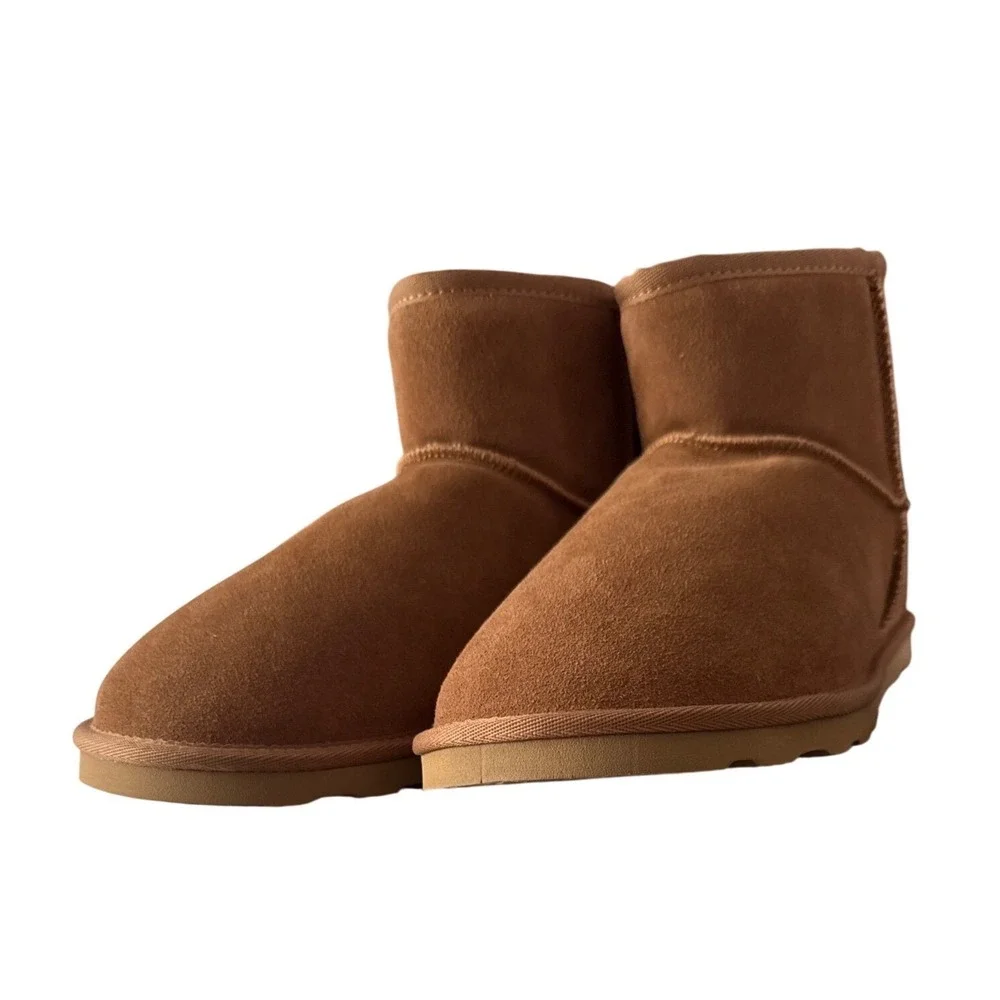 Clarks NIB Men 12 Suede Ankle Boot Tan Leather Indoor Outdoor Slipper Cozy Cloud